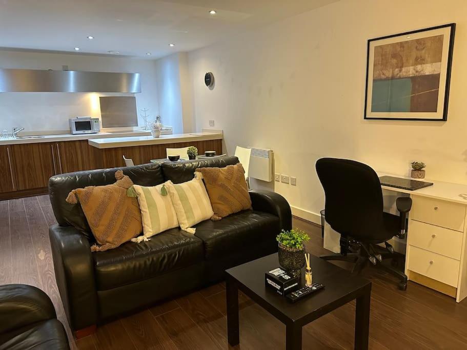 Heart Of Bham Free Parking - Walk To Everything/1 Min From New St Station Birmingham Dış mekan fotoğraf